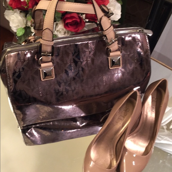 Micheal Kors Handbag (New) - Picture 3 of 5